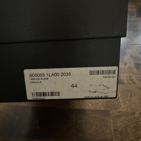 BRAND NEW NEVER BEEN WORN! SAINT LAURENT
patent leather Oxford shoes
44EU - Picture 3 of 5